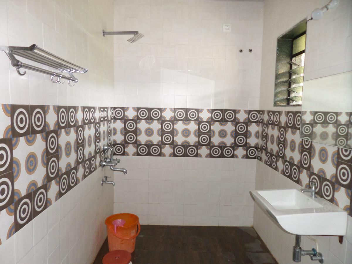 Hotel Atithi Farm House Borlai Exterior foto